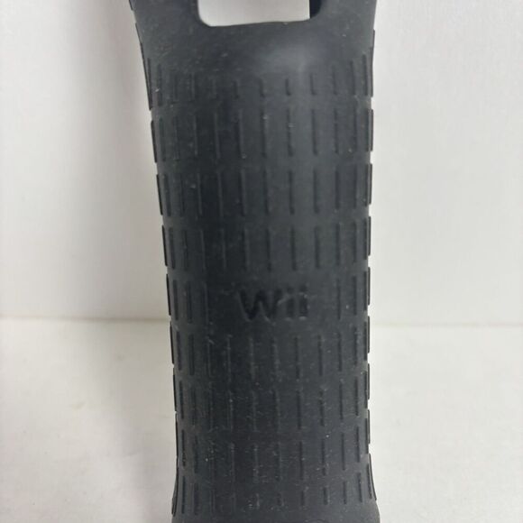 Nintendo Wii Controller Black Rubber Silicone Cover Grip Sleeve - Picture 3 of 3